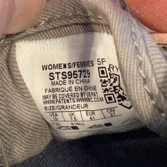 Sperry Shoes - Picture 7 of 7